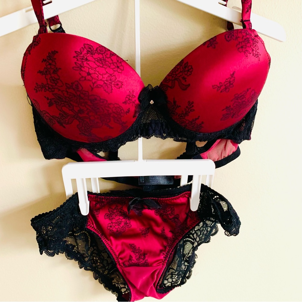 PIERRE CARDIN LUX SILK Couture Collection Magenta Lace Lingerie Bra Hipster Cute